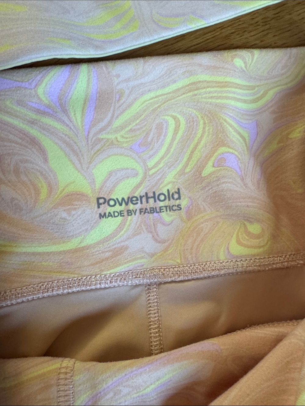 Fabletics Powerhold Printed Set - Picture 4 of 6